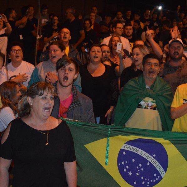 Cantos de esperança