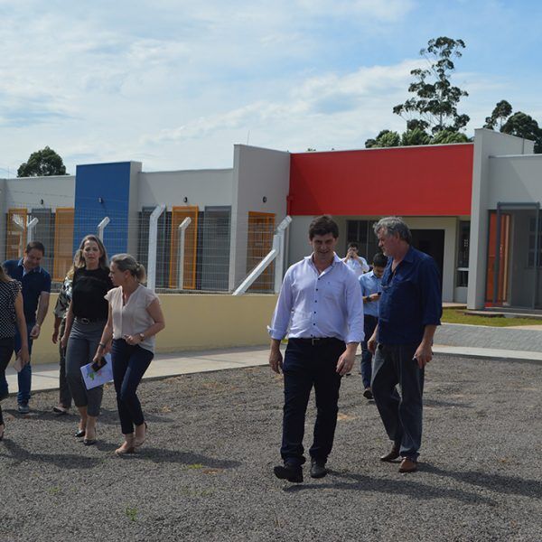 Governo apresenta creche concluída no Conventos