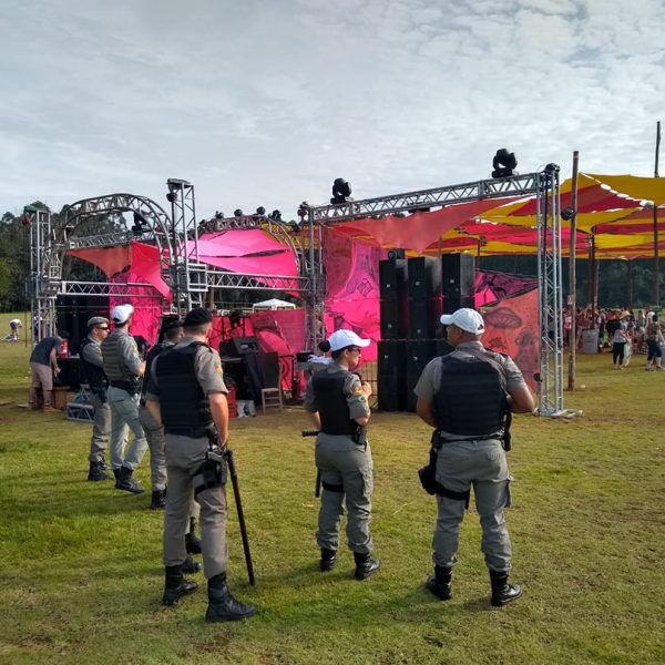 Fim de semana tem ocorrências por perturbação e dois detidos