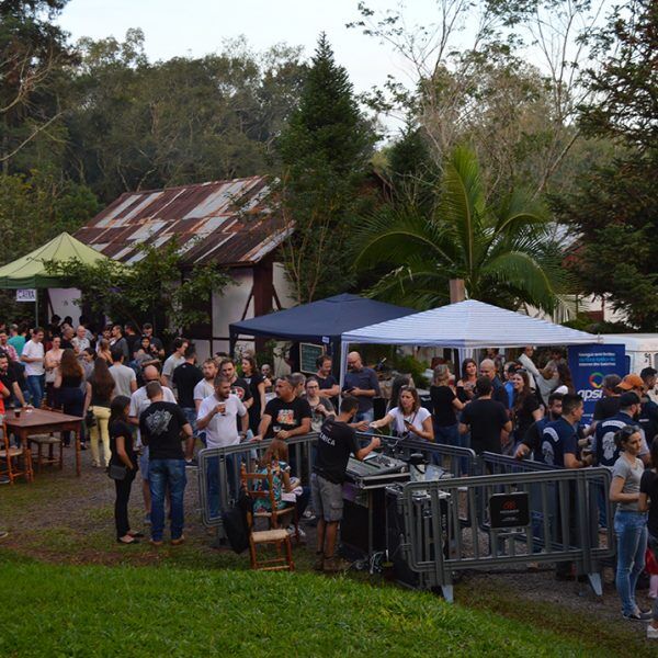 Confraria reúne cervejeiros para celebrar dez anos