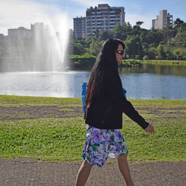 Inverno começa com calor de quase 30°C