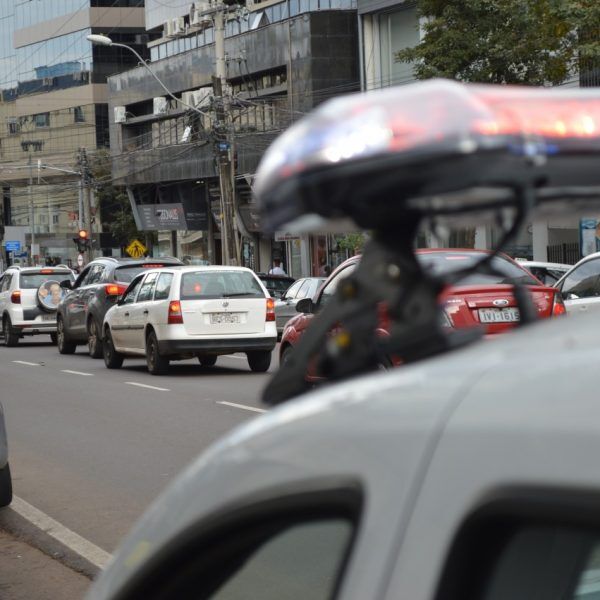 Quase 9% dos veículos trafegam com IPVA vencido