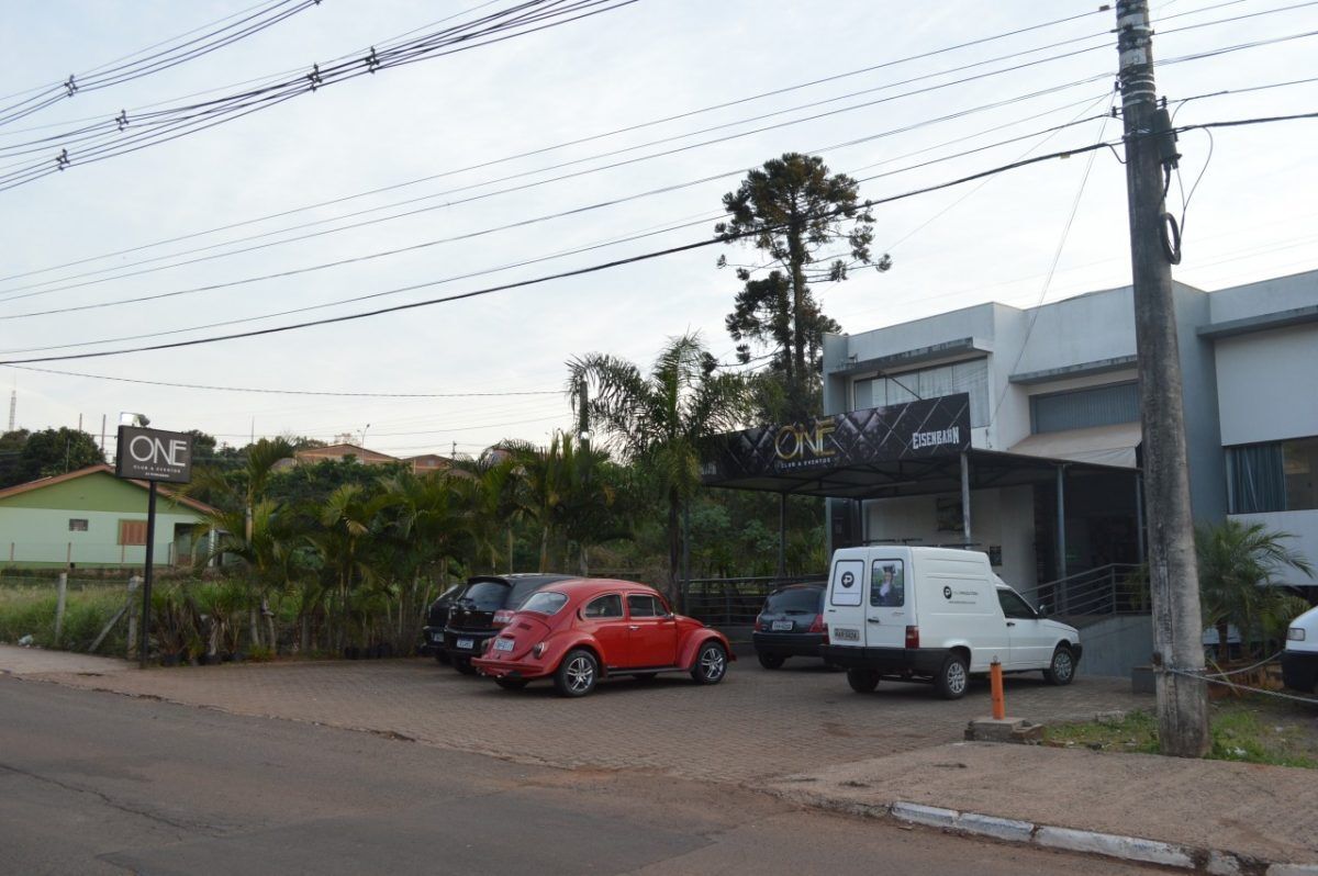Juiz proíbe entrada de menores em danceteria de Lajeado