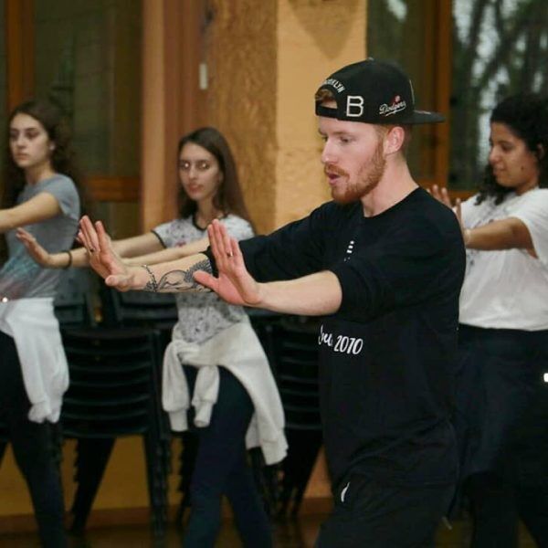 “A dança me dá combustível para seguir em frente”