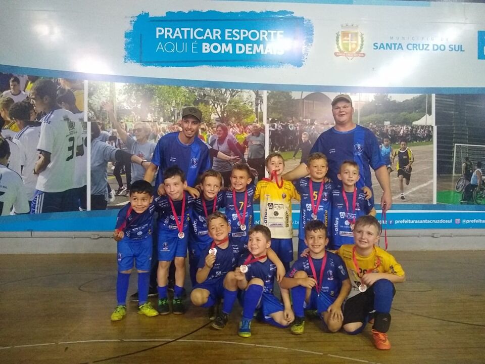 Escolinha disputa torneio
