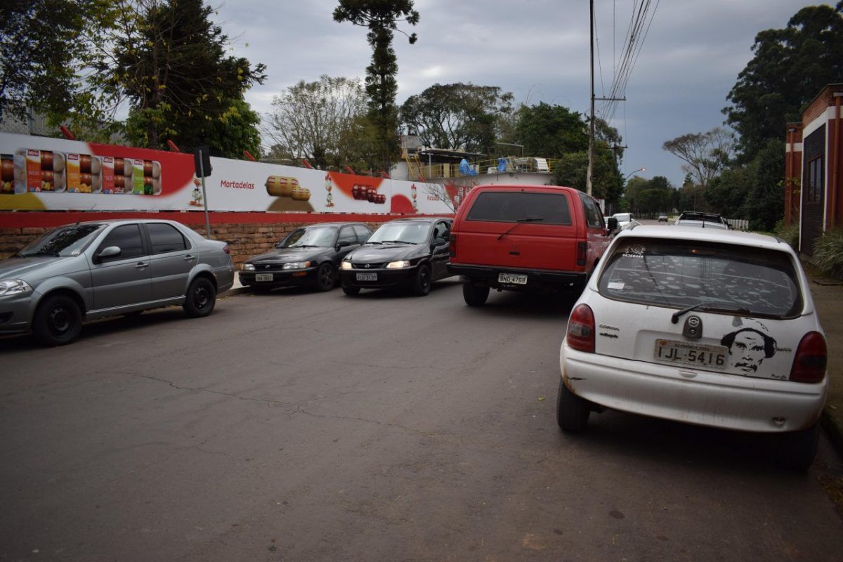 Vereador sugere estacionamentos em apenas um lado da rua Presidente Vargas
