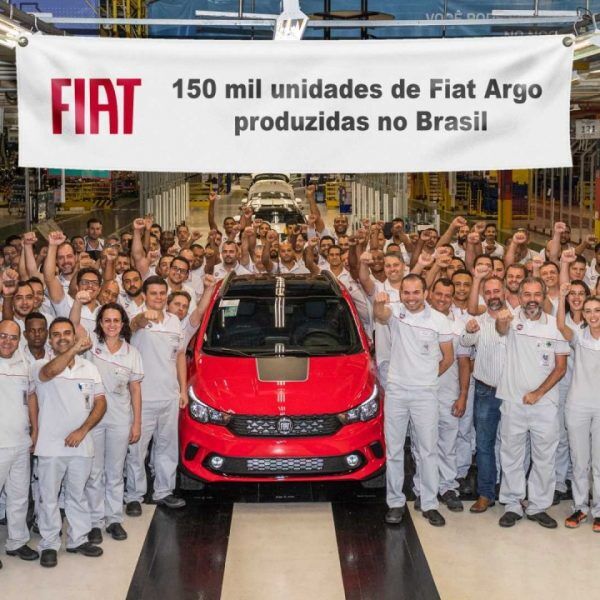 Fiat Argo atinge 150 mil unidades fabricadas no Brasil