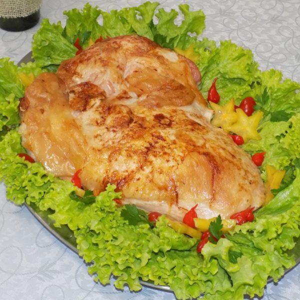 Típico schweinebraten é estrela de almoço festivo