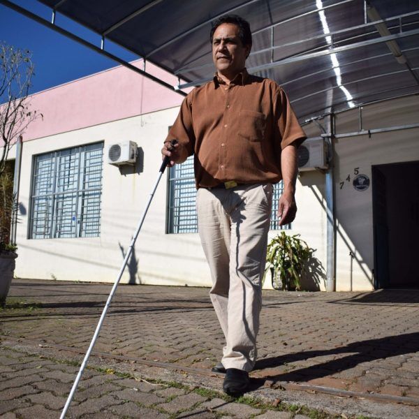 “Quando perdi a visão,  tive que recomeçar do zero”