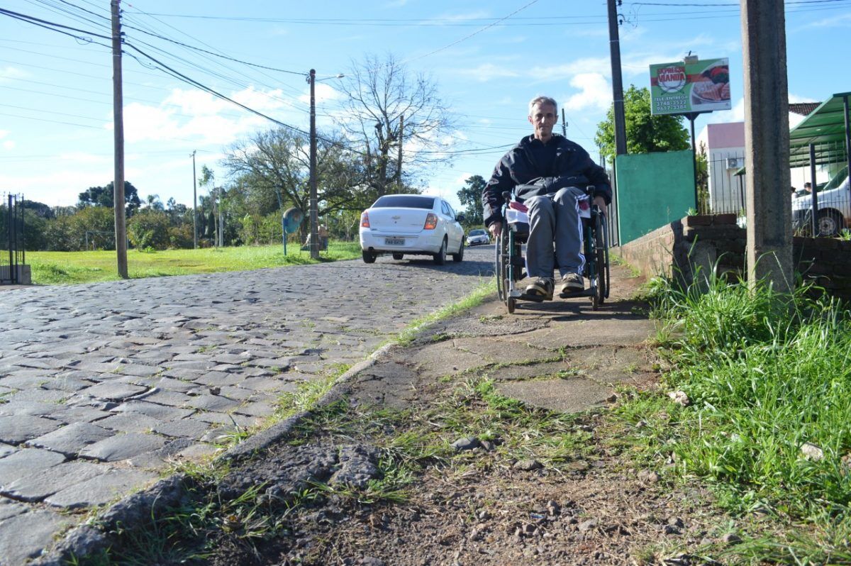 Governo propõe parceria com moradores para melhorar calçadas