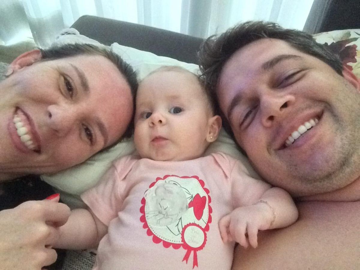 Casal precisa de R$ 9 milhões para tratamento da filha