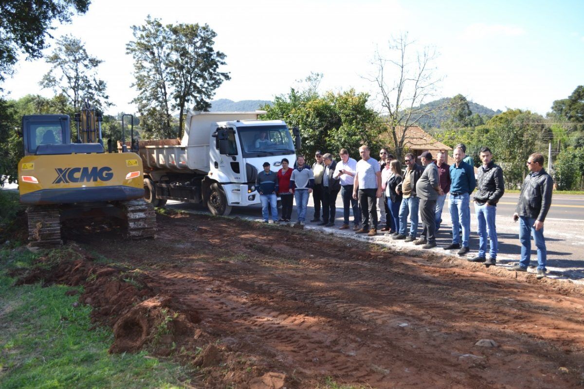 Para evitar acidentes, governo começa construção de rótulas