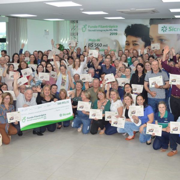 Cooperativa destina mais de  R$ 560 mil a instituições sociais