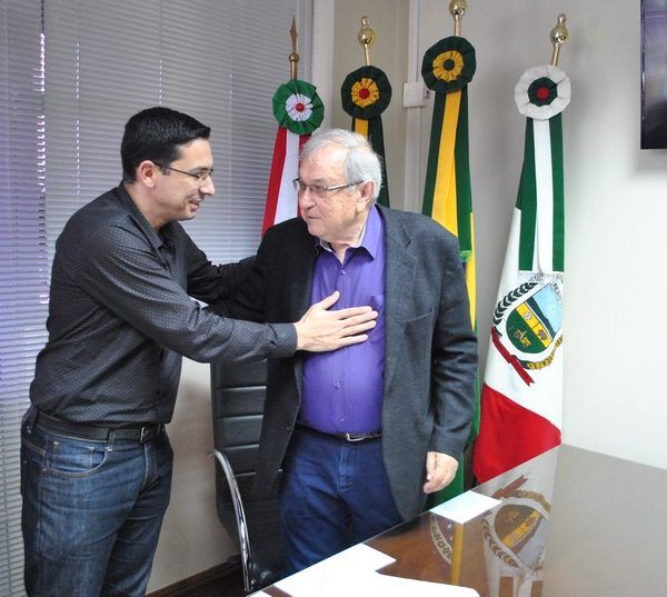 Rusga entre prefeito e vice estremece coligação