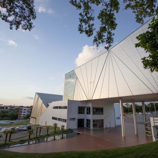 Univates antecipa horário de palestra e traz mais um jornalista