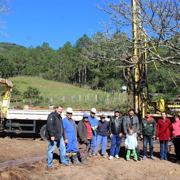 Poço promete beneficiar mais de 250 famílias