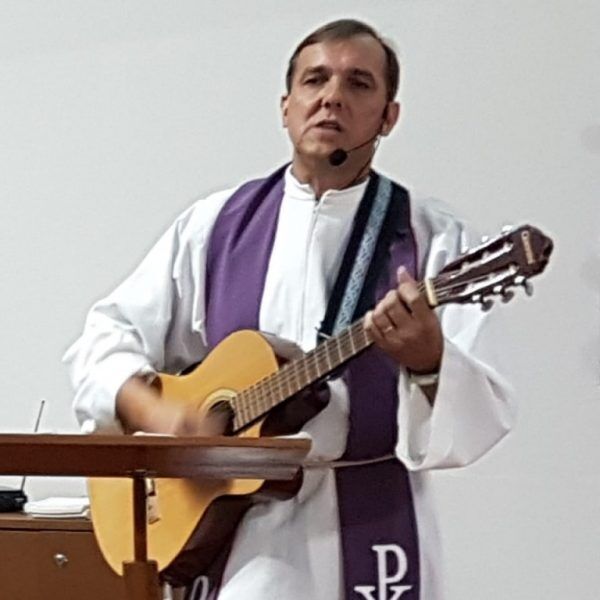 “Com dois cliques, chego na casa de milhares de pessoas”