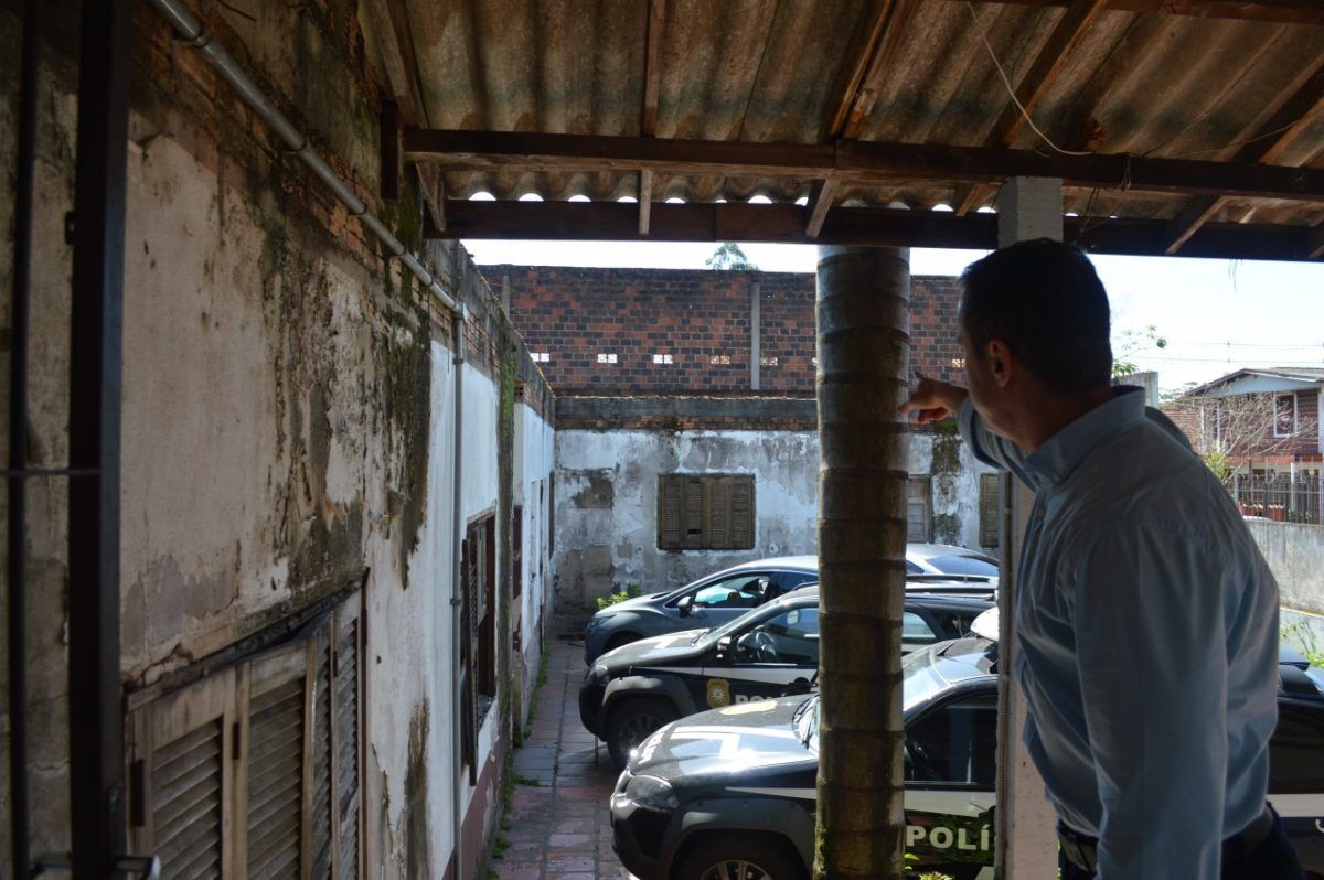 Em estrutura precária, delegacia prepara mudança