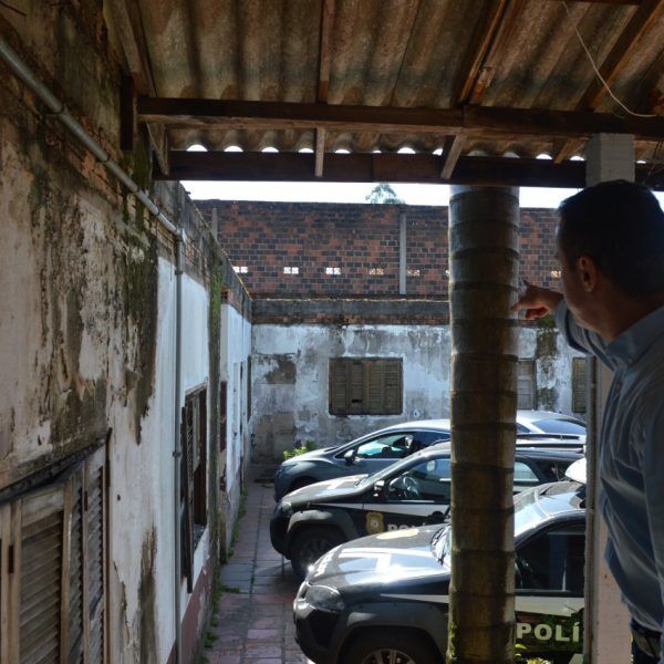 Em estrutura precária, delegacia prepara mudança