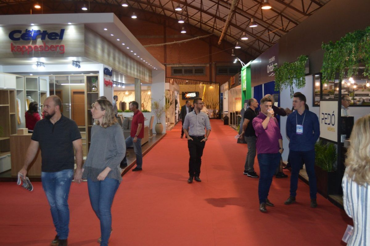 Construmóbil: palestras marcam o terceiro dia de feira