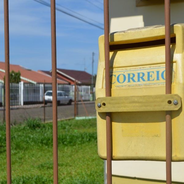 Servidores suspendem greve dos Correios