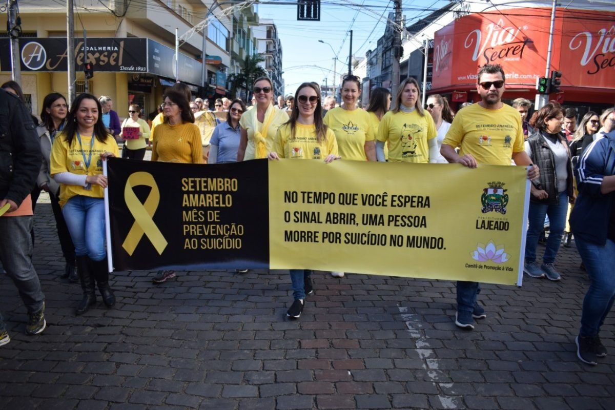 Caminhada encerra atividades do Setembro Amarelo