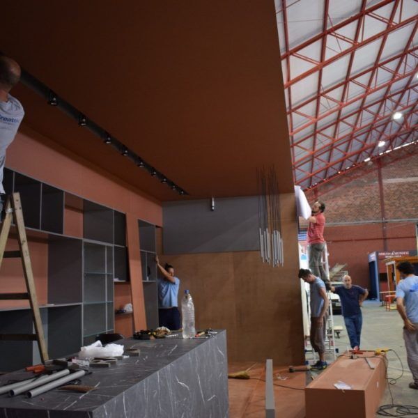 Construmóbil começa a ganhar forma