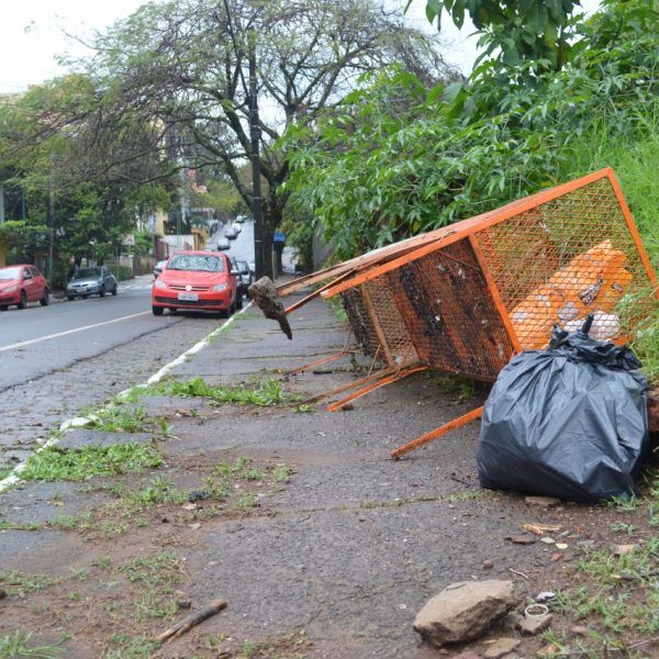 Mais de 100 milímetros de  chuva, alagamentos e estragos