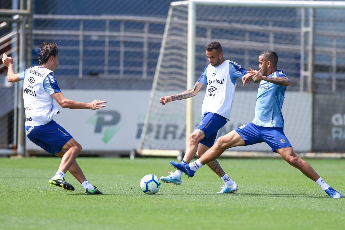 Grêmio quer vitória para se aproximar ao G6