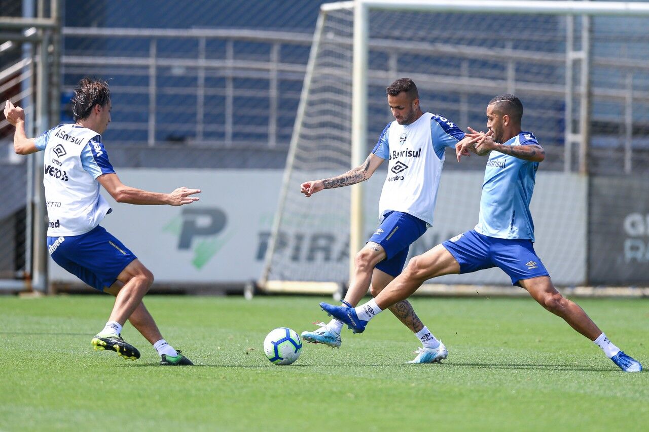 Grêmio quer vitória para se aproximar ao G6
