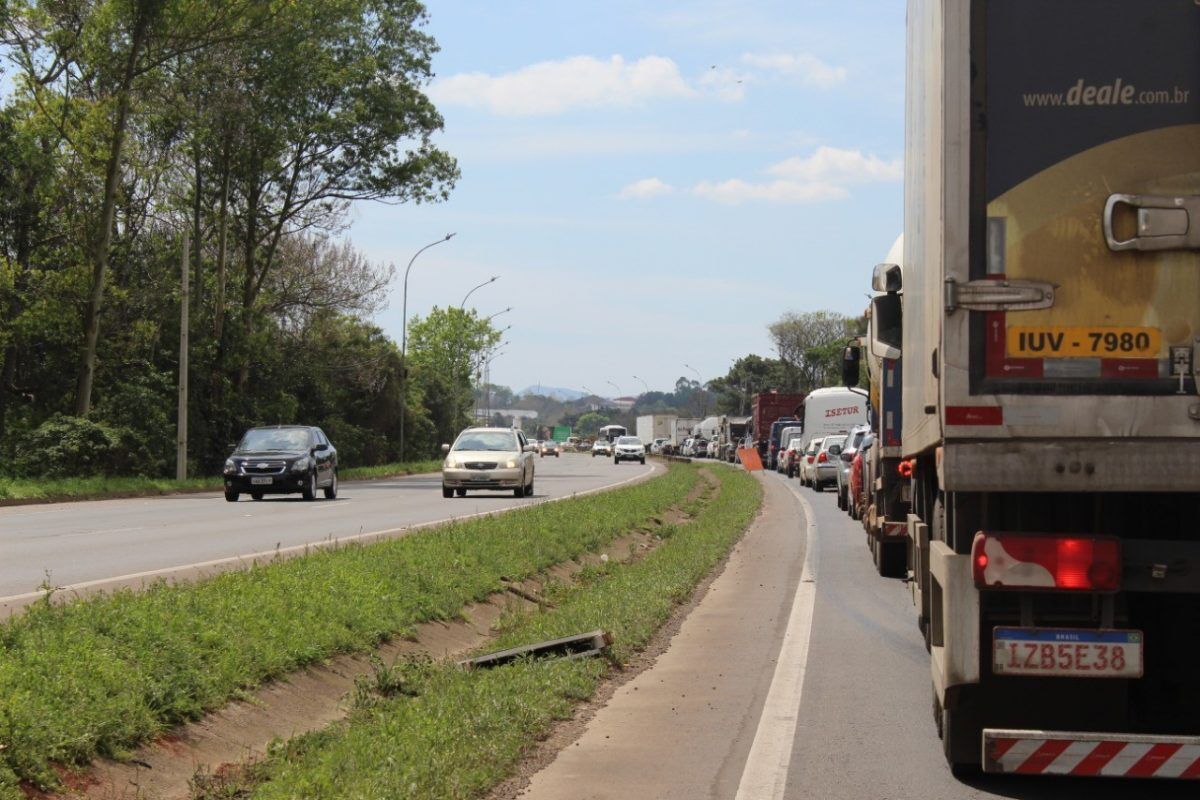 Confira o calendário semanal de obras na BR-386