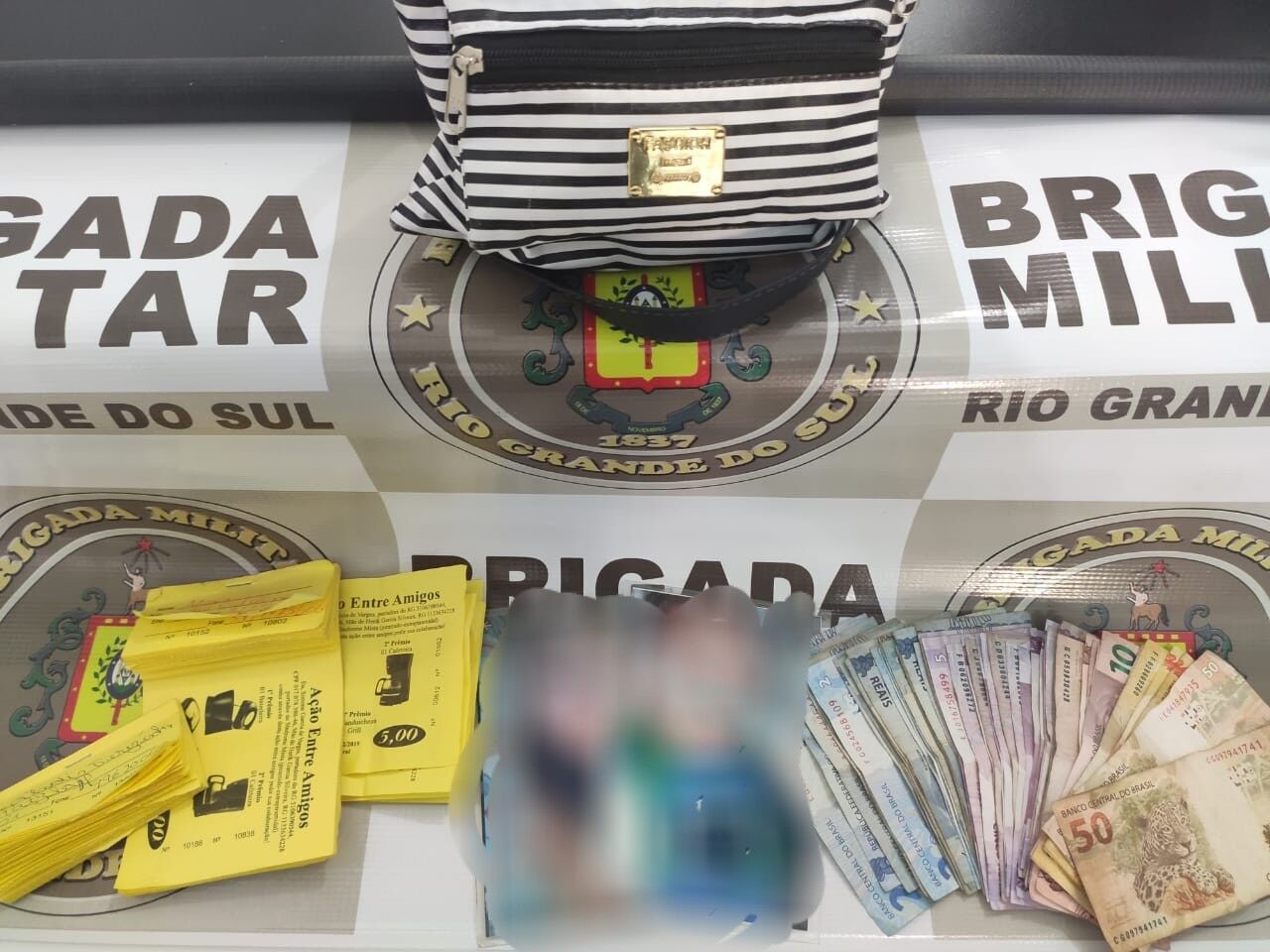 Mulheres são detidas por estelionato em Lajeado