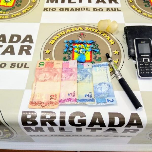 Indivíduo é preso com 19 pedras de crack
