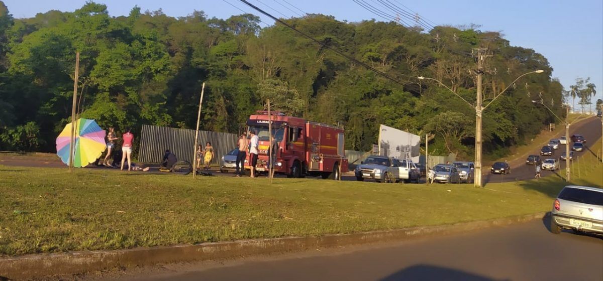 Ciclista internado por traumatismo craniano terá alta da UTI