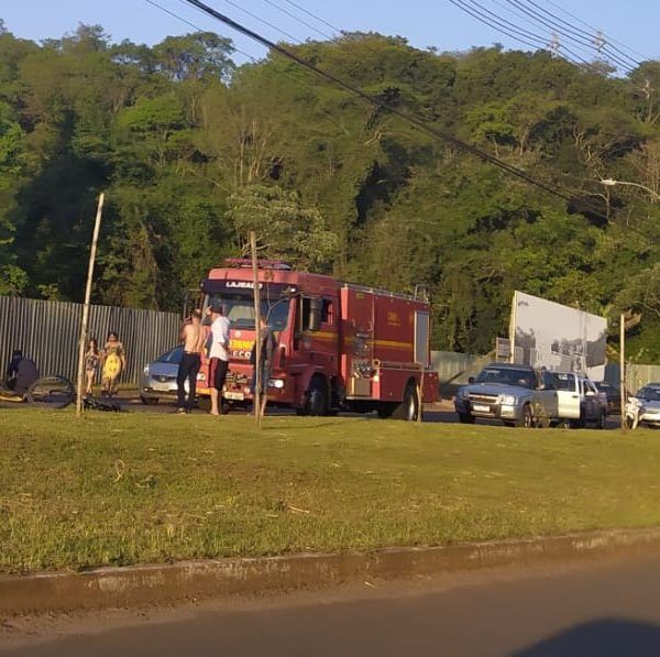 Ciclista internado por traumatismo craniano terá alta da UTI