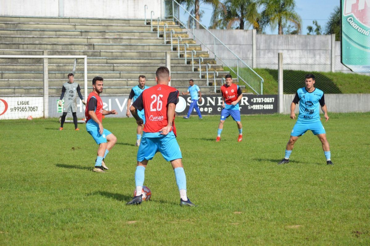 Lajeadense busca o apoio da torcida para superar o Bagé
