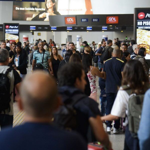 Governo dobra limite de compras em free shops