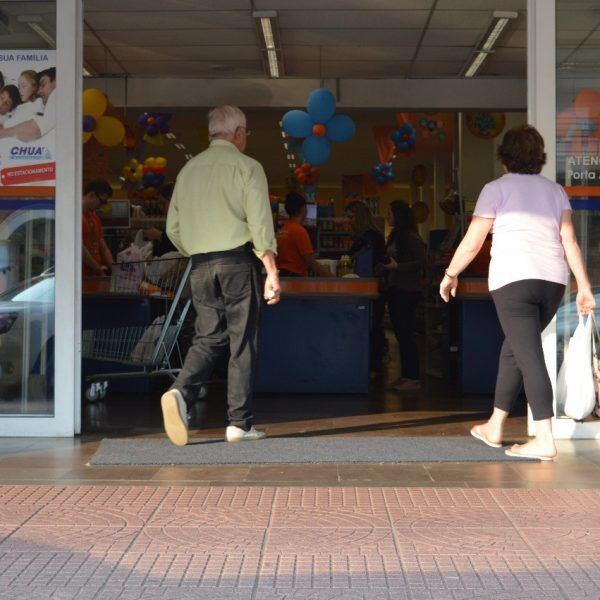 O que abre e o que fecha no feriado de Finados