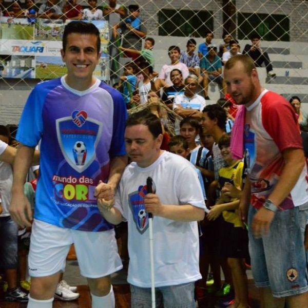 Craques em prol da APAE