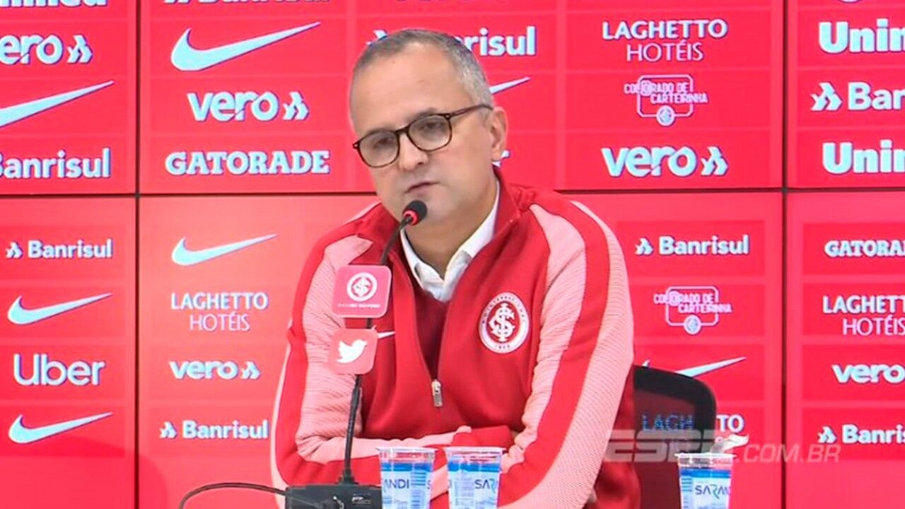 Roberto Melo deixa o Inter