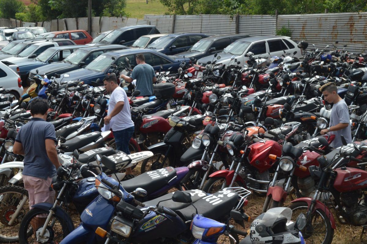 Detran leiloa veículos e sucatas em Lajeado na quarta-feira