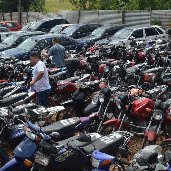 Detran leiloa veículos e sucatas em Lajeado na quarta-feira