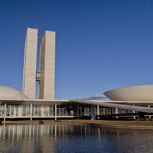 Senado aprova projeto para socorrer microempresas
