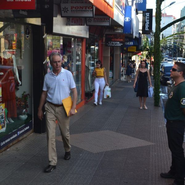 Em menos de 12h, três ocorrências em áreas comerciais