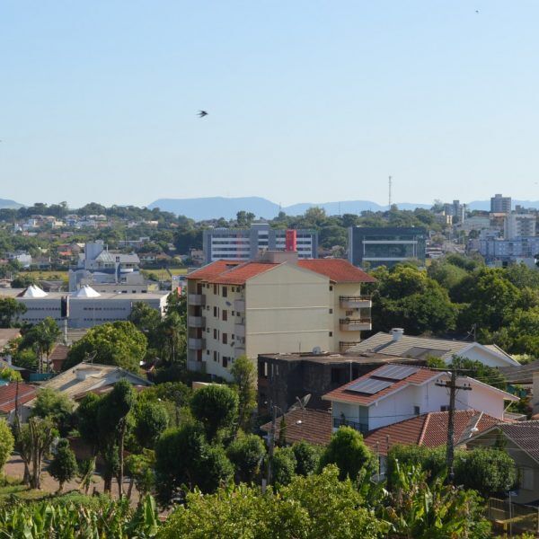Onda de calor persiste e sábado será quente no Vale