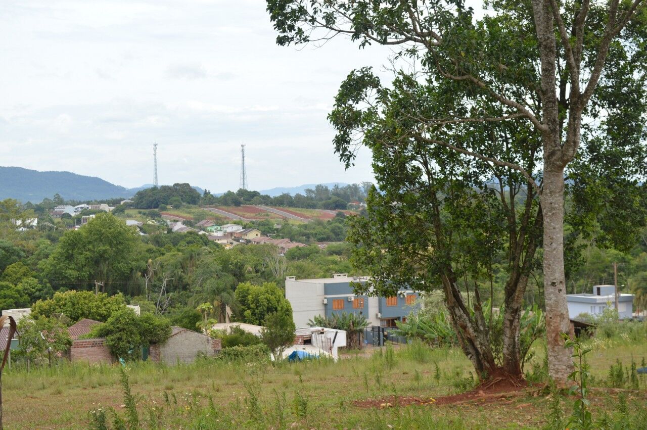 Chuva com riscos de temporais isolados marcam o domingo