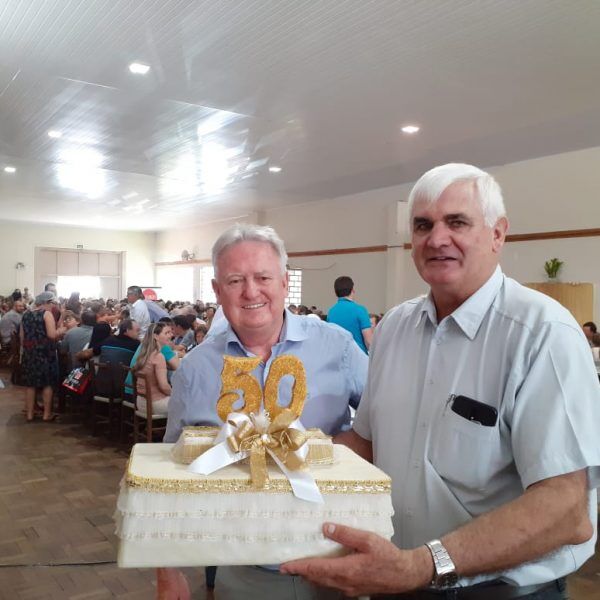 Em seu cinquentenário, comunidade celebra padroeira
