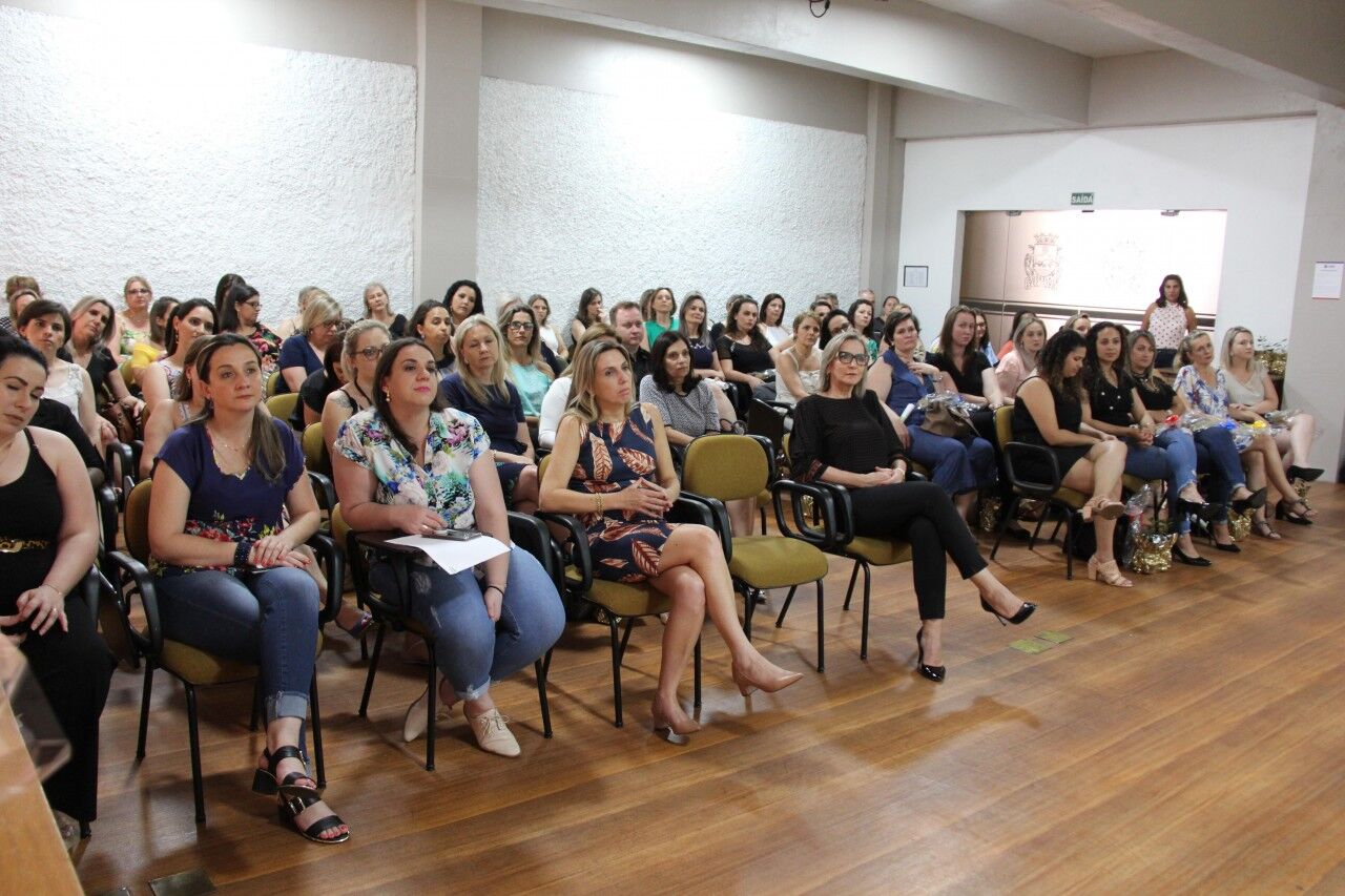 Equipes diretivas da rede municipal tomam posse nesta quinta-feira
