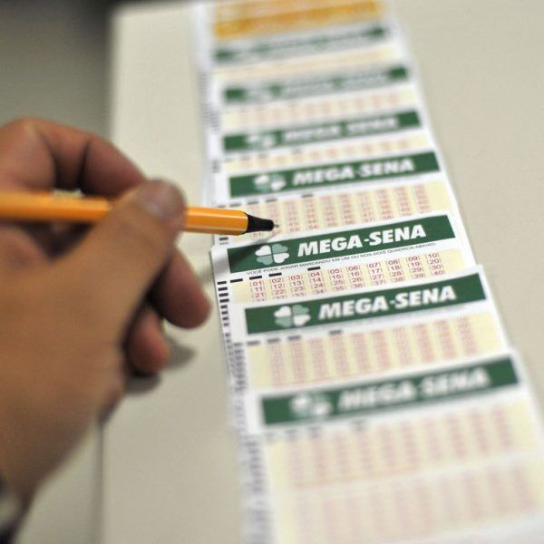 Confira os números sorteados pela Mega-Sena
