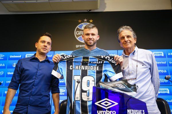 Caio Henrique à disposição para o clássico
